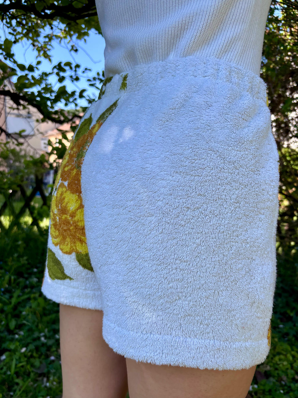 Towel Shorts "Honey Meadow 70" - S