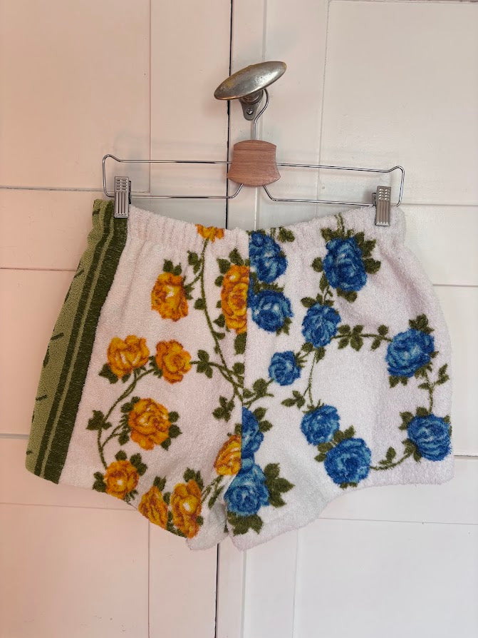 Towel Shorts "Sunlit Garden 83" - L