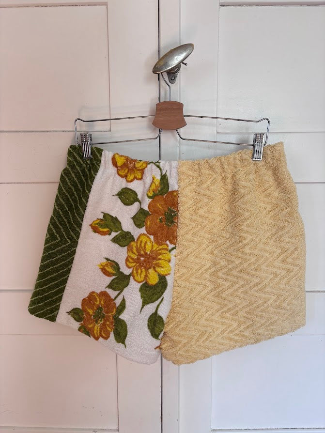 Towel Shorts "Sunset Drift 73" - L