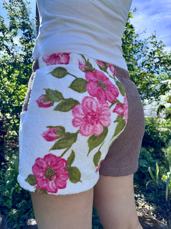Towel Shorts "Rose Fade 77" - L