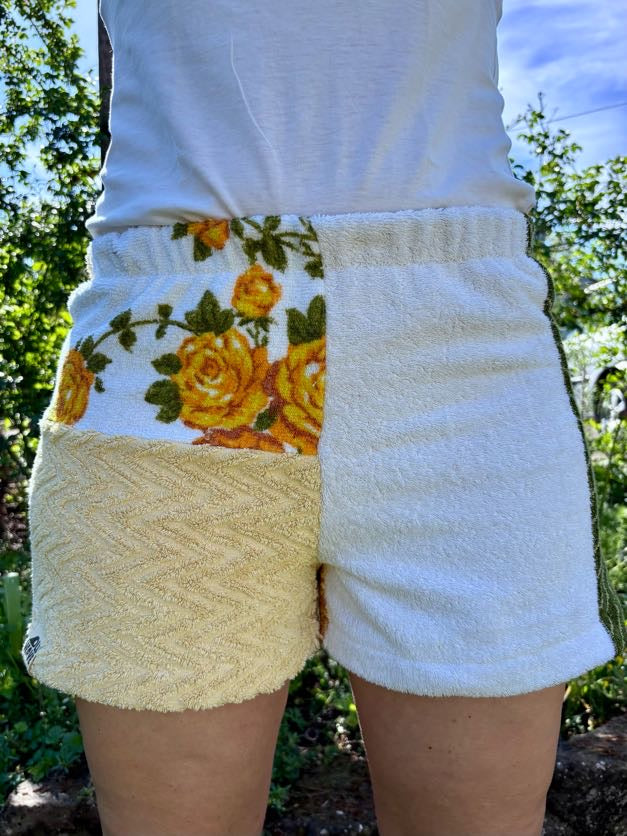 Towel Shorts "Sunset Drift 73" - L