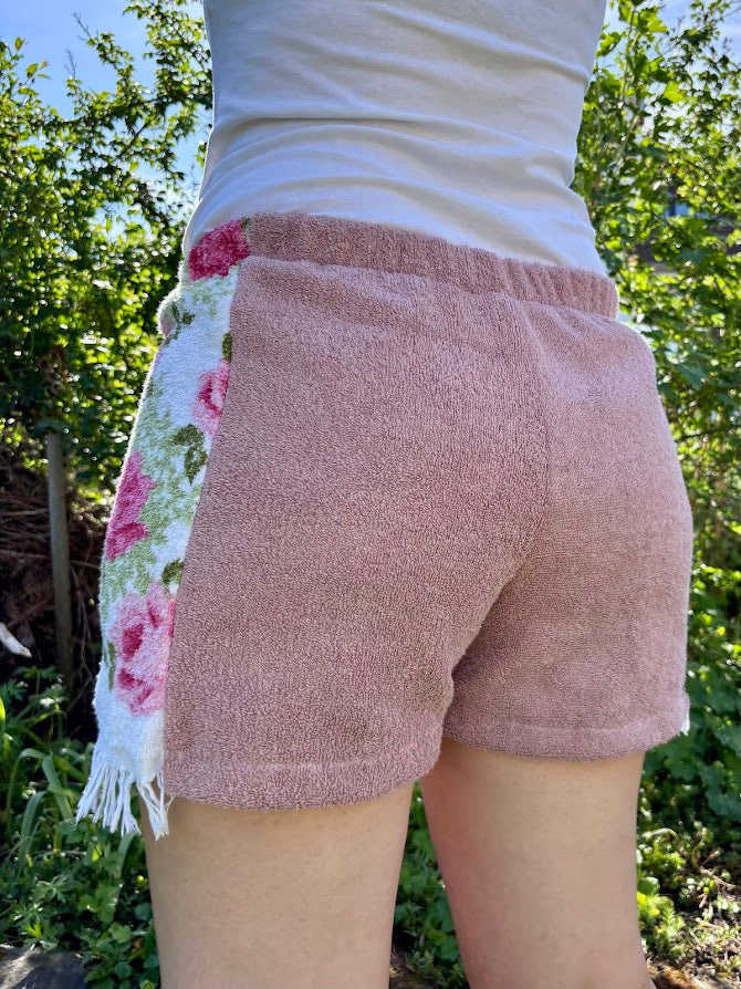 Towel Shorts "Blush garden - fringe series" - L