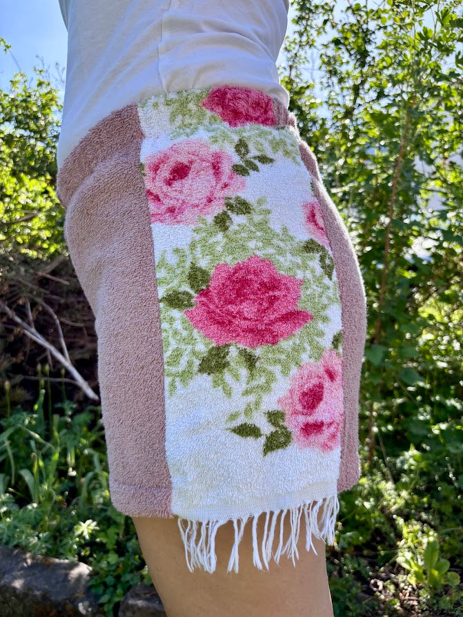 Towel Shorts "Blush garden - fringe series" - L