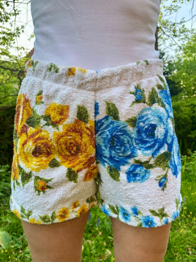 Towel Shorts "Blue Garden 76" - M
