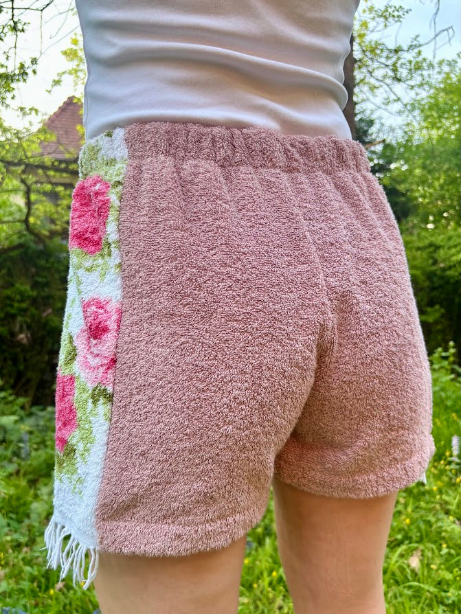 Towel Shorts "Rosewood Bloom - Fringe" - M
