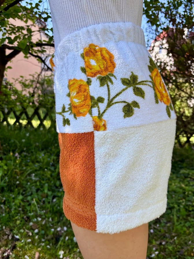 Towel Shorts "Amber Roses 66" - S