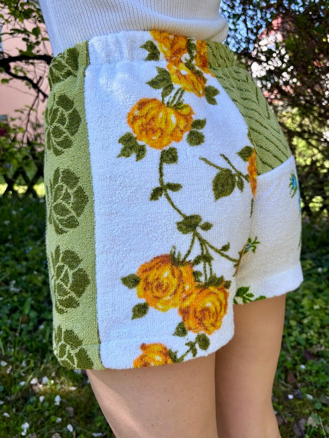 Towel Shorts "Golden Bloom 68" - S