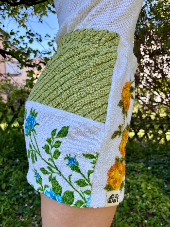 Towel Shorts "Golden Bloom 68" - S
