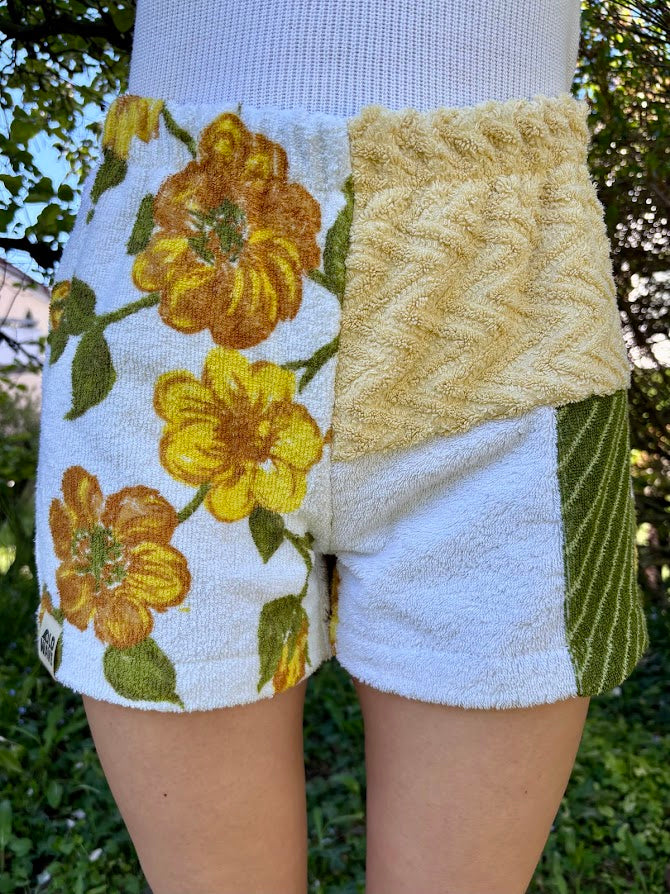 Towel Shorts "Honey Meadow 70" - S