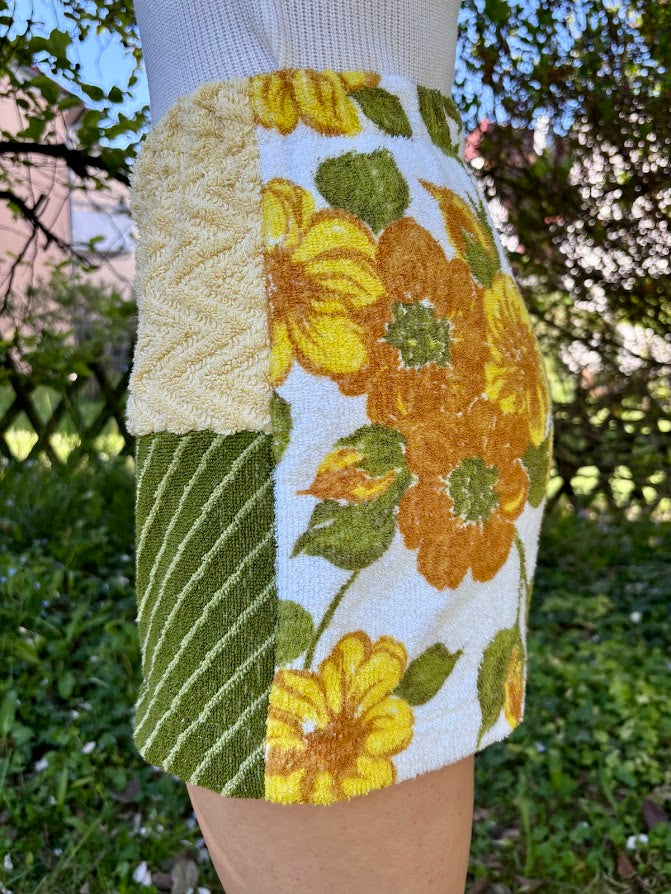 Towel Shorts "Honey Meadow 70" - S